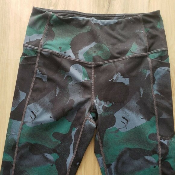 Zella High Rise Crop Leggings Green Camo Womens Medium - Picture 2 of 11